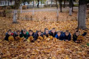 выпускной альбом осенняя фотосессия для детей в школе
