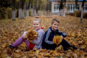 выпускной альбом осенняя фотосессия для детей в школе