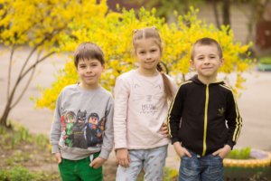 весенняя фотосессия в детском саду віпускной альбом для детского сада