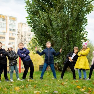 fotosessija_dlja_4_klassa_fotograf_dlja_vypusknyh_albomov_vypusknye_albomy_4_klass