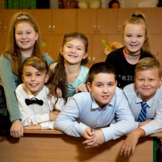 fotosessija_dlja_4_klassa_fotograf_dlja_vypusknyh_albomov_vypusknye_albomy_4_klass