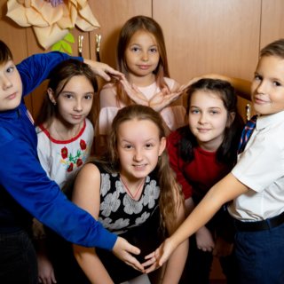 fotosessija_dlja_4_klassa_fotograf_dlja_vypusknyh_albomov_vypusknye_albomy_4_klass